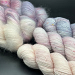 Load image into Gallery viewer, HIBERKNITALONG „Glowhair Frost Shawl“ Merino Singles / KidSilk KIT