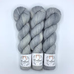 Lade das Bild in den Galerie-Viewer, Cashmerino DK - November Skies