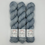 Lade das Bild in den Galerie-Viewer, Silky Merino Singles
