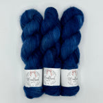 Lade das Bild in den Galerie-Viewer, Cloud Baby Yak
