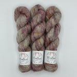 Lade das Bild in den Galerie-Viewer, Cloud Baby Yak
