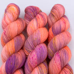 Lade das Bild in den Galerie-Viewer, Merino Singles - Tulips
