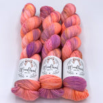 Lade das Bild in den Galerie-Viewer, Merino Singles - Tulips
